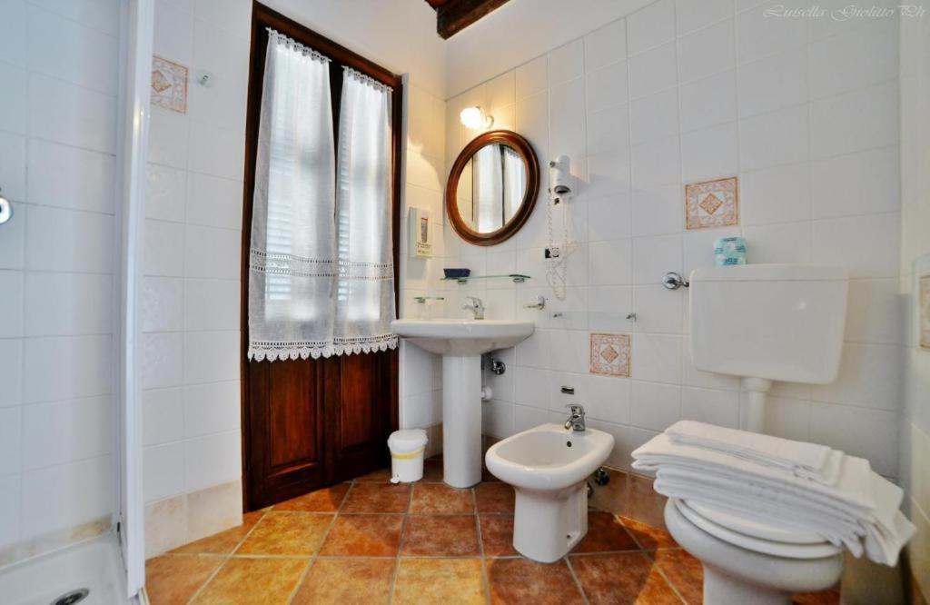 Azienda Agricola Tenuta Del Barone Calliano  エクステリア 写真
